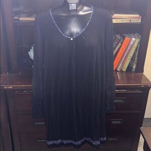 Ellen Tracy blue purple nightgown small
